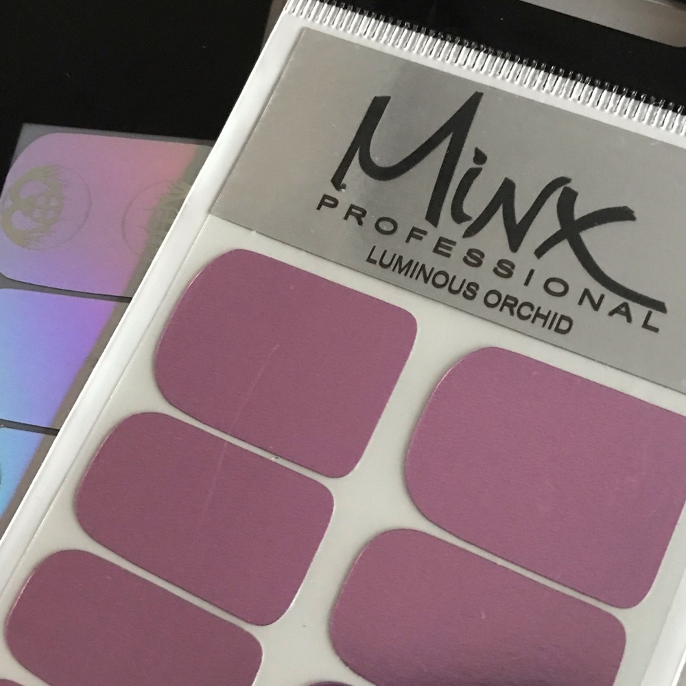 Minx “Luminous Orchid”